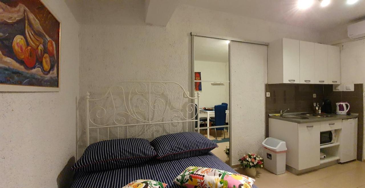 Apartments Dora Crikvenica Eksteriør billede