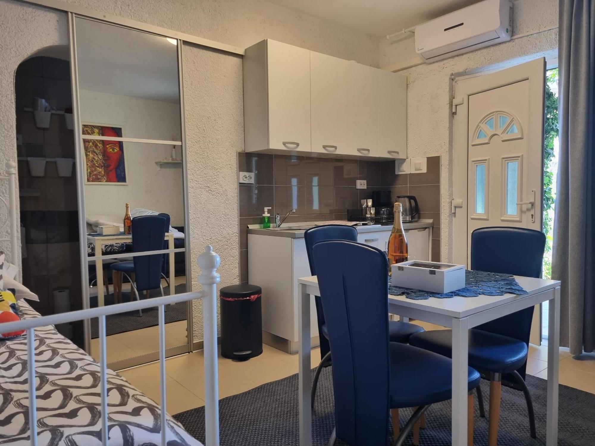Apartments Dora Crikvenica Eksteriør billede
